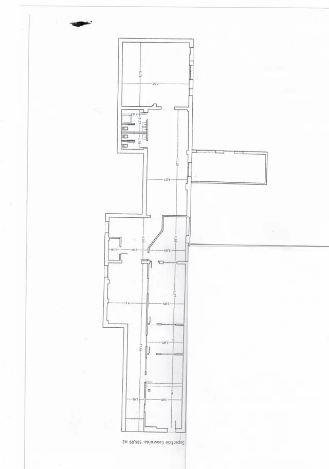 Metro Guzman el Bueno, LOCAL Exterior 306m2 — 27