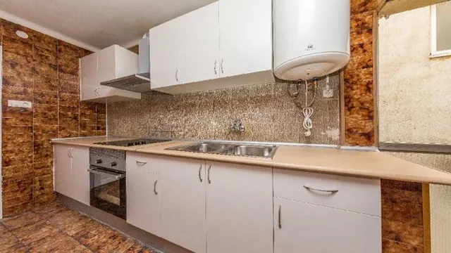 PISO EN VENTA CON INQUILINO C/ PEDRO ANTONIO DE ALARCON - BADALONA — 10