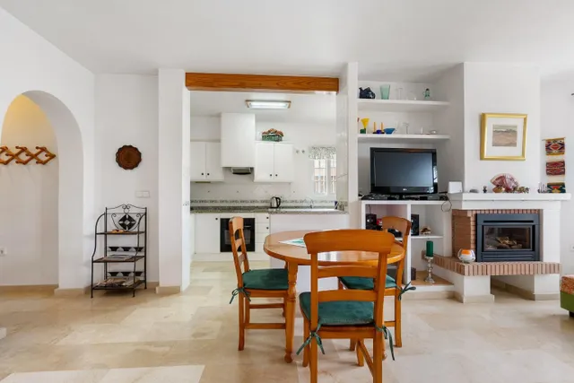 Montilla, Acogedor Chalet Pareado con garaje cerrado y 394m2 de parcela — 11