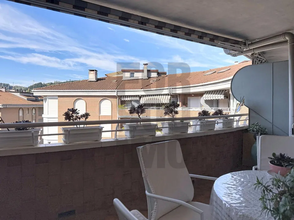 Amplio Piso en Beasain con Vistas