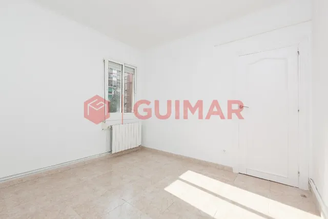 ESPECIAL INVERSORES. PISO ALQUILADO EN VENTA EN CORNELLA DE  - foto 5