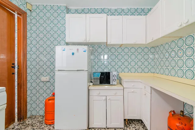 PISO DE 4 DORMITORIOS EN EL CENTRO DE GRANADA — 9