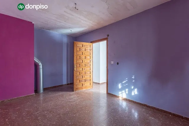 Cortijo con casa de 117 m2 y terreno de 2.312 m2 en Santa Fe — 14