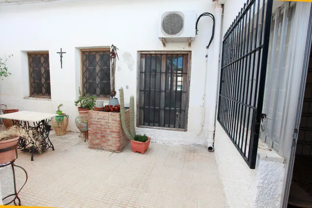 Casa de pueblo 4 habitaciones, planta baja con patio, garaje y gran potencial en La Palma — 38
