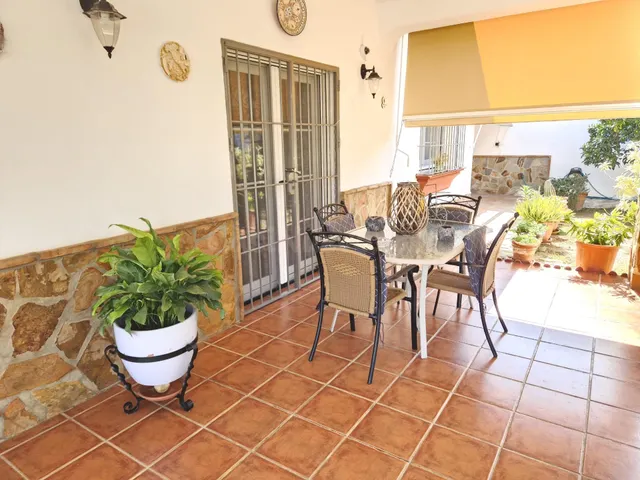 Villa principal y casa de invitados en Alhaurin de la Torre - foto 5