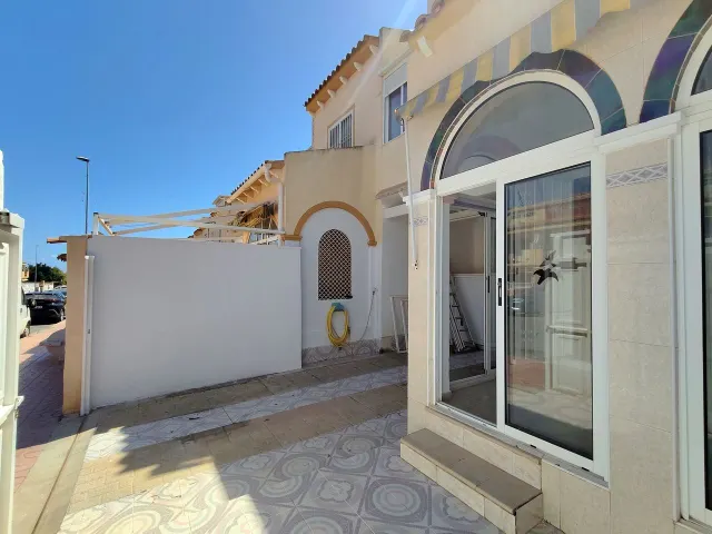 Casa 2 habitaciones 80m² en venta - La Zenia — 26