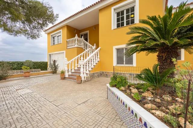 ESPECTACULAR CHALET EN MONTEPINAR CON PISCINA JARDÍN Y GARAJ - foto 4