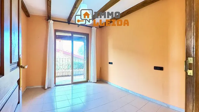 Majestuosa Villa en Alpicat — 28