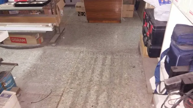 LOCAL COMERCIAL EN VENTA DIÁFANO CON TIENDA, ALMACÉN Y OFICI - foto 5