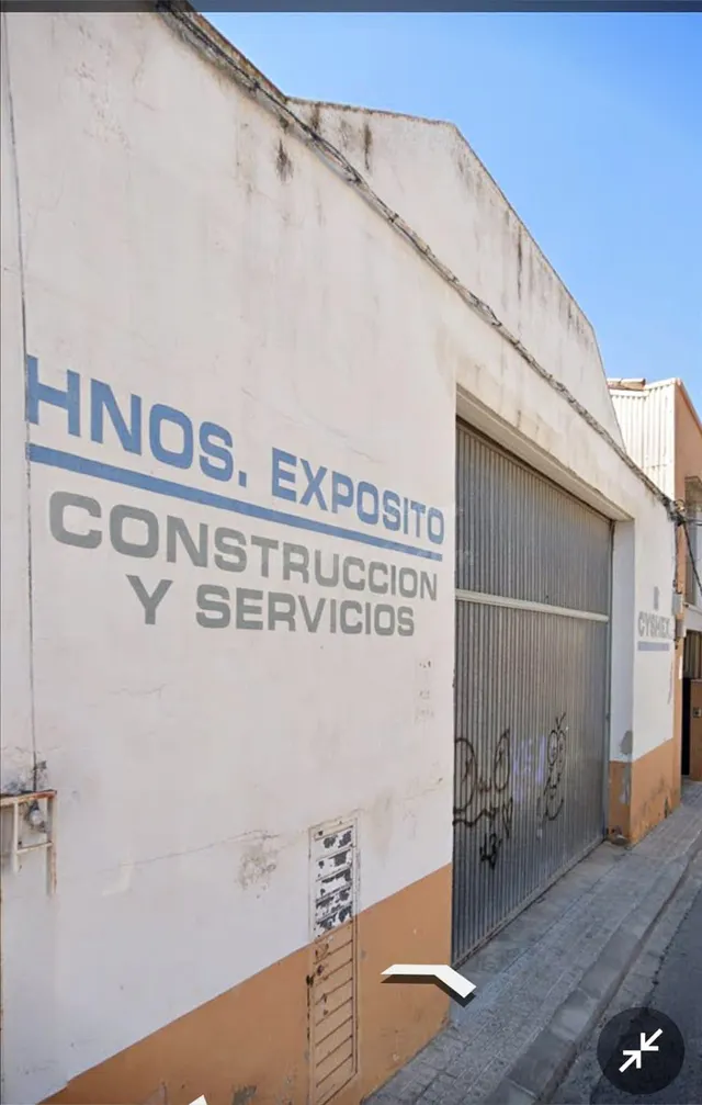 Nave industrial en venta en pleno centro de Les Roquetas de  - foto 2