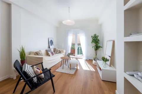 Piso reformado y luminoso con balcón en Palma