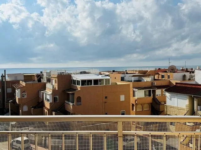 A 100 METROS DE LA PLAYA — 7
