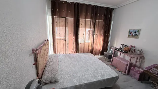 Piso amueblado de 3 dormitorios con balcones en Yecla — 6