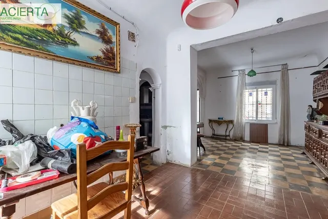 Casa con Parcela a Reformar en Granada — 9