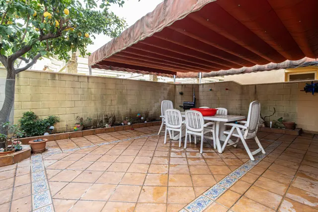 Una oportunidad muy interesante tanto para residencia habitual como para inversión. — 27