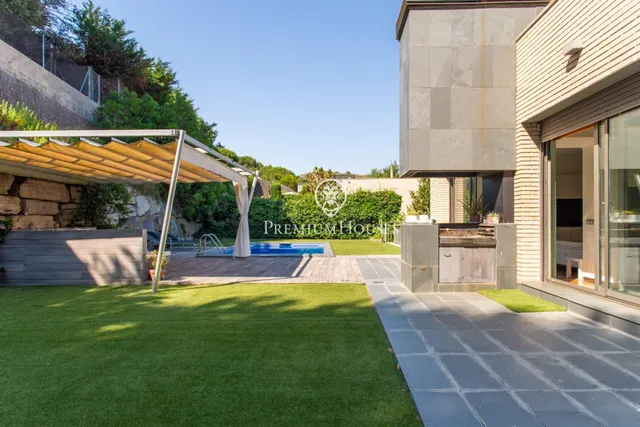 Magnífica vivienda en venta con piscina en Alella - foto 5