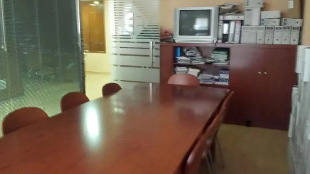 ALQUILER CON OPCIÓN DE COMPRA 150€/MES COOPROPIEDAD DE  DESPACHO SEMINUEVO Y ACONDICIONADO. — 4