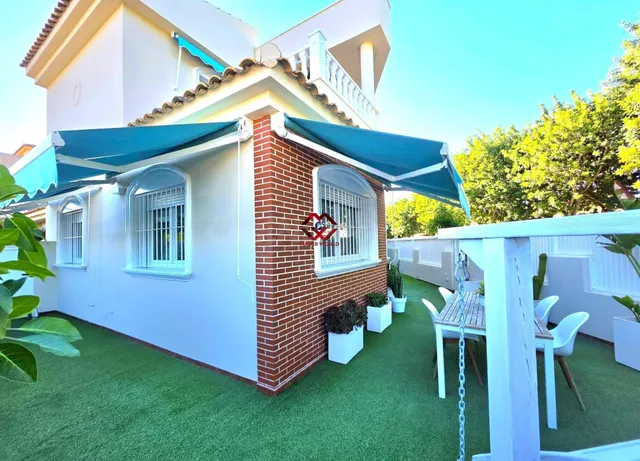Chalet semi adosado en venta en San Javier listo para entrar - foto 2