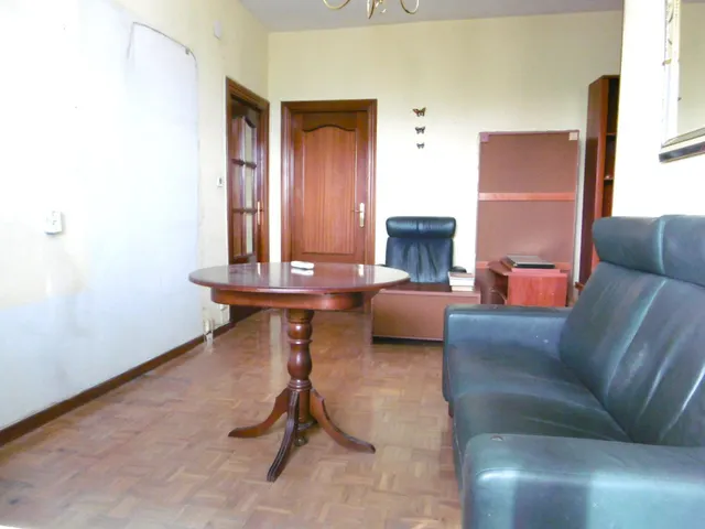VIVIENDA DE 2 DORMITORIOS Y TERRAZA FRENTE A PLAZA DE TOROS — 23