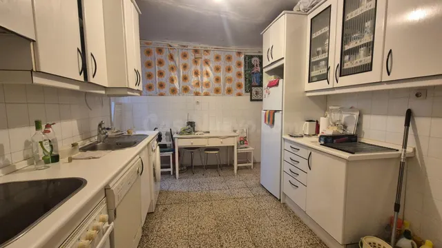Dos pisos y un local en Cercedilla - foto 4