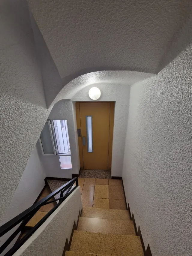 Acogedor Piso en Venta en Carrús Este con ascensor — 11