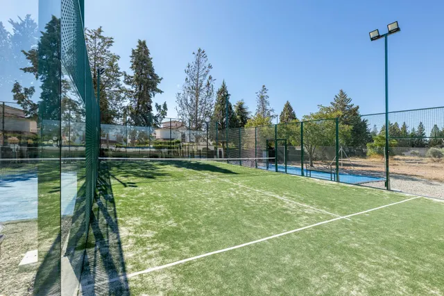 EXCLUSIVO TERRENO EN VENTA EN ALBOLOTE — 28