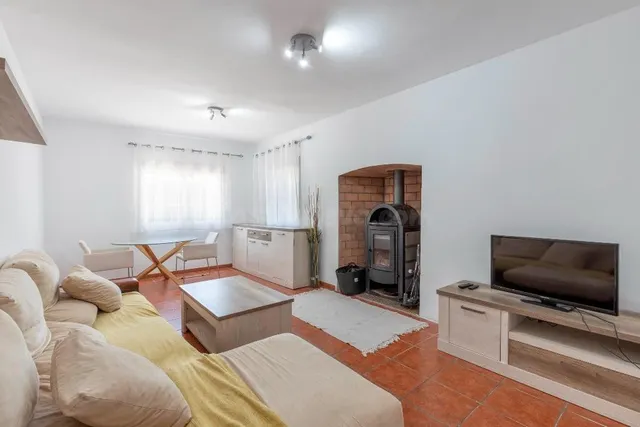 Magnífica casa con parcela en urbanización privada con pisci - foto 4