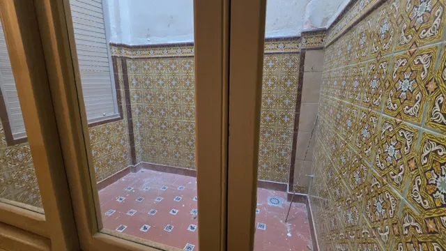 EDIFICIO DE TRES PLANTA mas  TERRAZA — 7