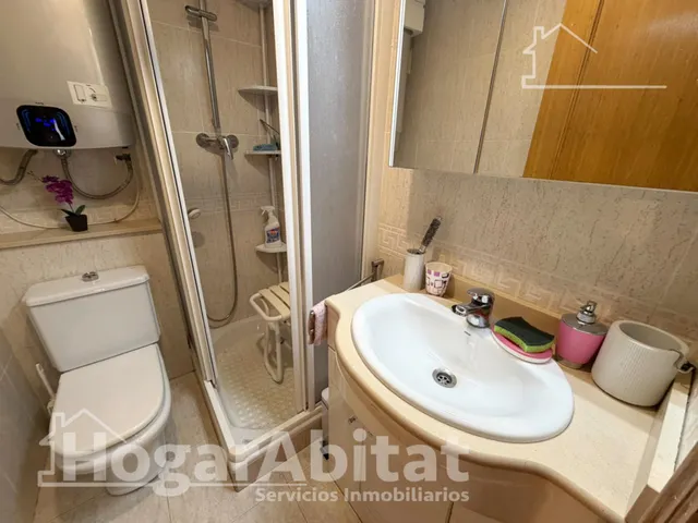 ¡CERCA DE LA PLAYA! PRECIOSA PLANTA BAJA CON TERRAZA, GARAJE Y PISCINA — 35