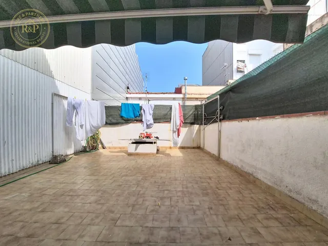 Piso en primera línea de mar con gran terraza y buhardilla p - foto 5