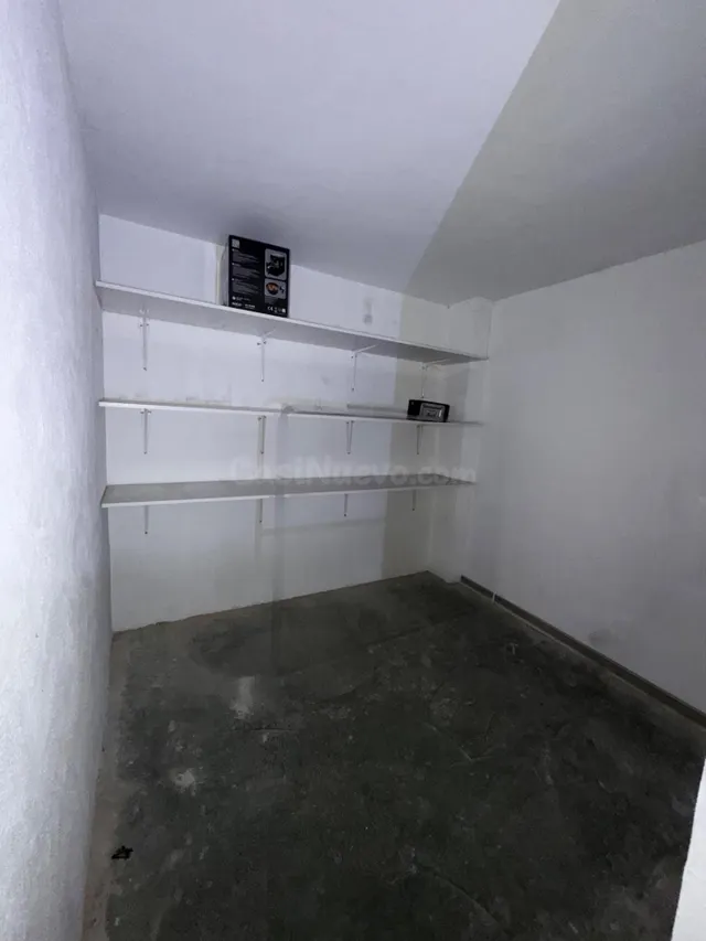 Venta de garaje trastero en calle Garzón de La Zubia. — 3