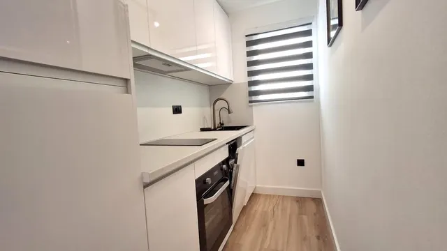 Apartamento 1 habitación 54m² en venta - Estacion de autobuses — 17