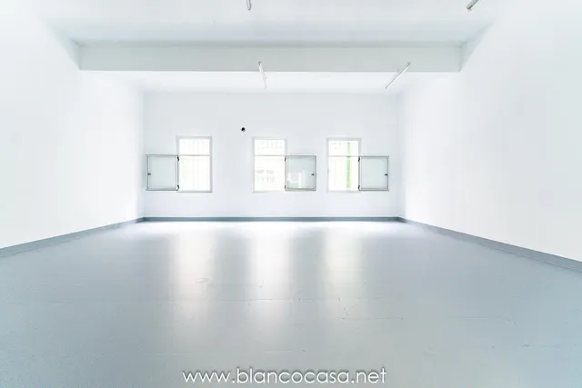 Amplio bajo comercial en venta — 13