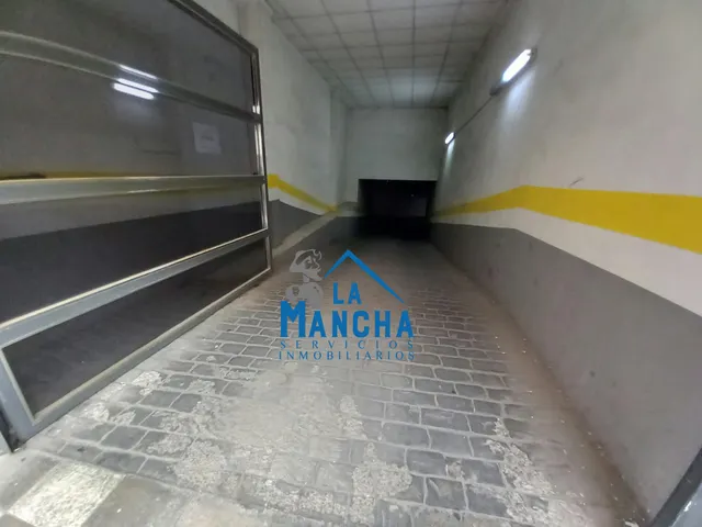 *70€ MENSUALES*. INMOBILIARIA LA MANCHA ALQUILA PLAZA DE GARAJE EN BARRIO INDUSTRIA. — 12