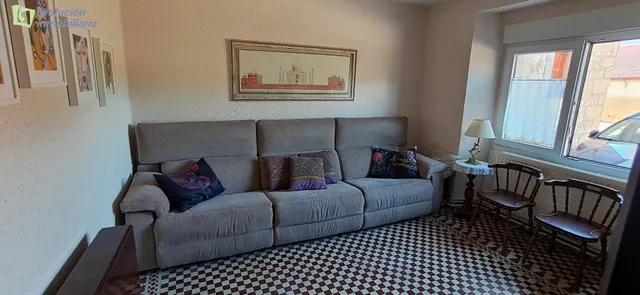 CASA RÚSTICA EN VENTA EN REGUMIEL DE LA SIERRA (BURGOS) - foto 3