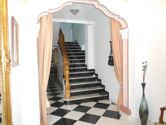 Casa 7 habitaciones 365m² en venta - Iglesia de santa maria
