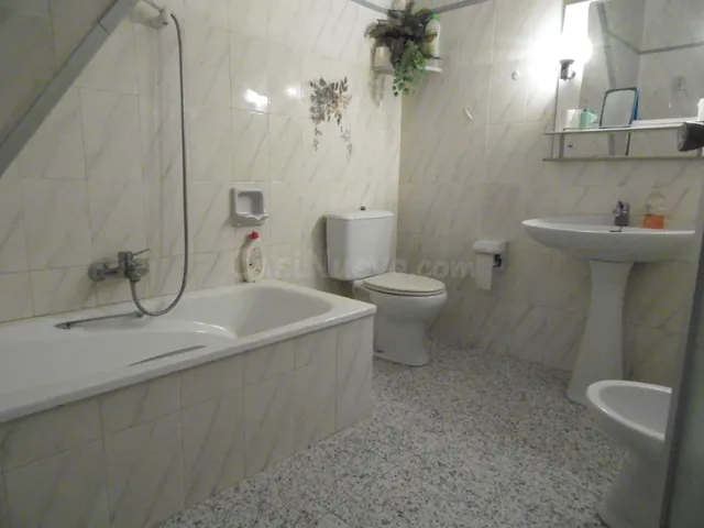 Amplia Casa en el Corazón de Vila-real - foto 3