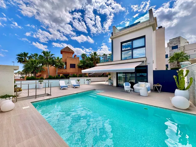 Villa 4 habitaciones 252m² en venta - Bellavista — 44