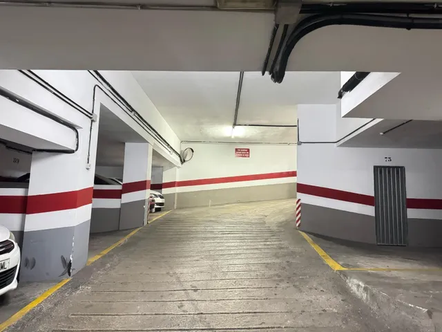 ¡Plaza de moto en alquiler por solo 30€/mes! - foto 4
