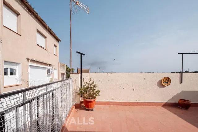 Casa con garaje para 5 coches, 2 terrazas y amplios espacios familiares — 45