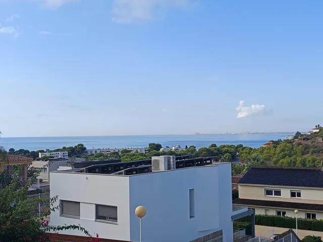 ALQUILER ANUAL : Magnífico apartamento en alquiler anual en Torre Bellver — 32