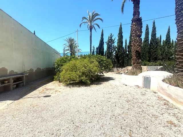 Exclusiva finca con encanto atemporal – una propiedad única cerca de Elche — 41