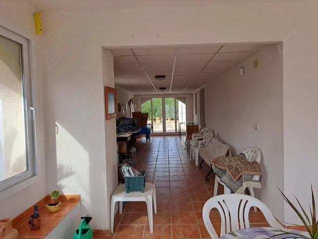 Casa de campo con gran parcela — 10