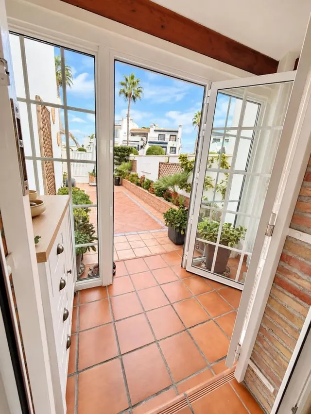 Villa 3 habitaciones en venta - Villamartín-Las Filipinas — 9