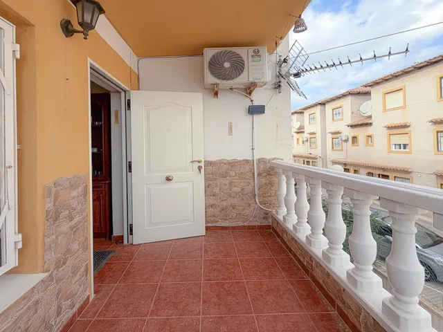 Fantastica vivienda en primera planta con gran terraza y vistas al mar — 13