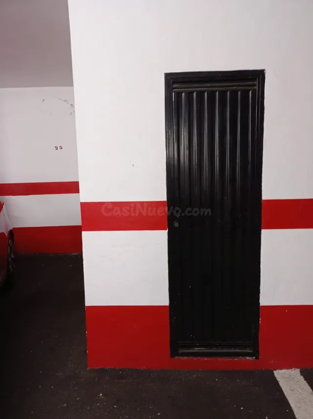 En Venta Plaza de garaje amplia y trastero - foto 2