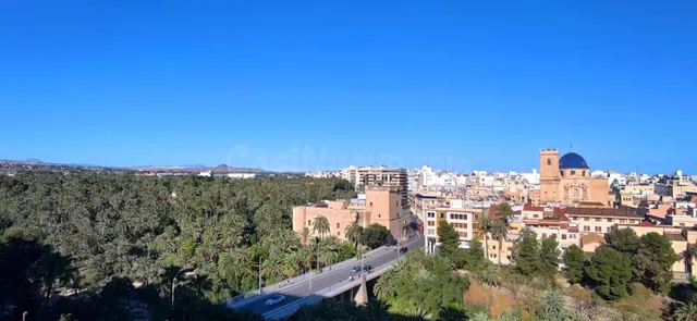 ¡ PROBABLEMENTE UNA DE LAS MEJORES VIVIENDAS DE ELCHE, VISTA