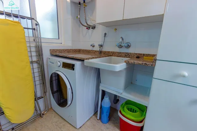 ALQUILER DE HABITACIÓN PARA ESTUDIANTE, IDEAL PARA UNIVERSITARIO DE MEDICINA Y CIENCIAS DE LA SALUD — 40