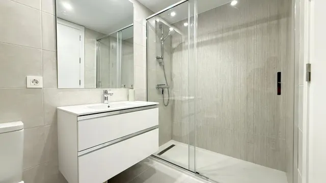 Moderno Piso en Alquiler enLloreda Badalona - €1600 — 13