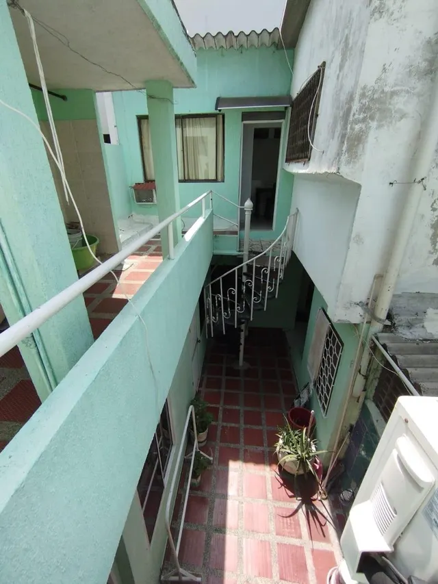 Casa 14 habitaciones 300m² en alquiler - Crespo — 16